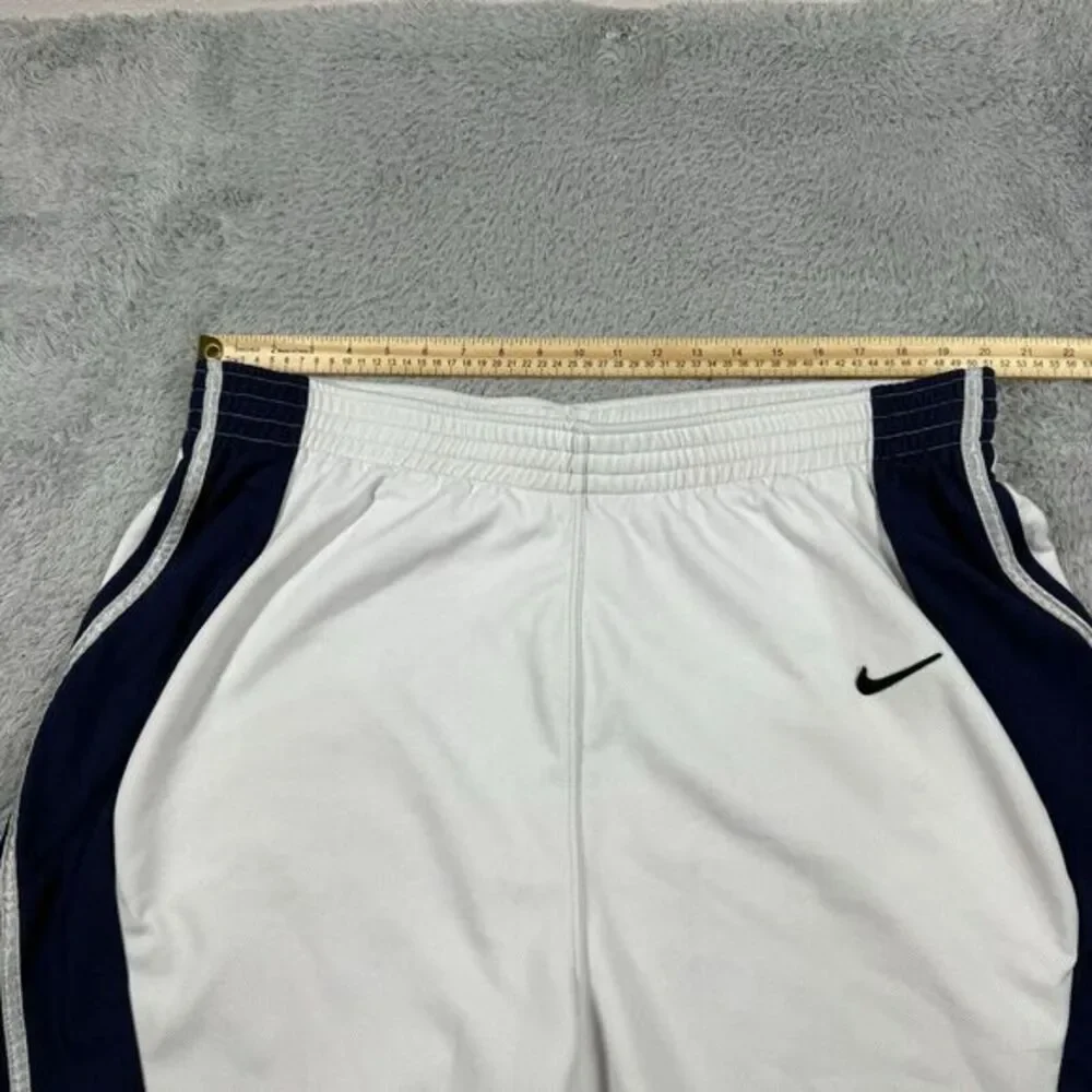 Vintage Nike Team White‎ Embroidered Basketball Shorts Mens 2XL